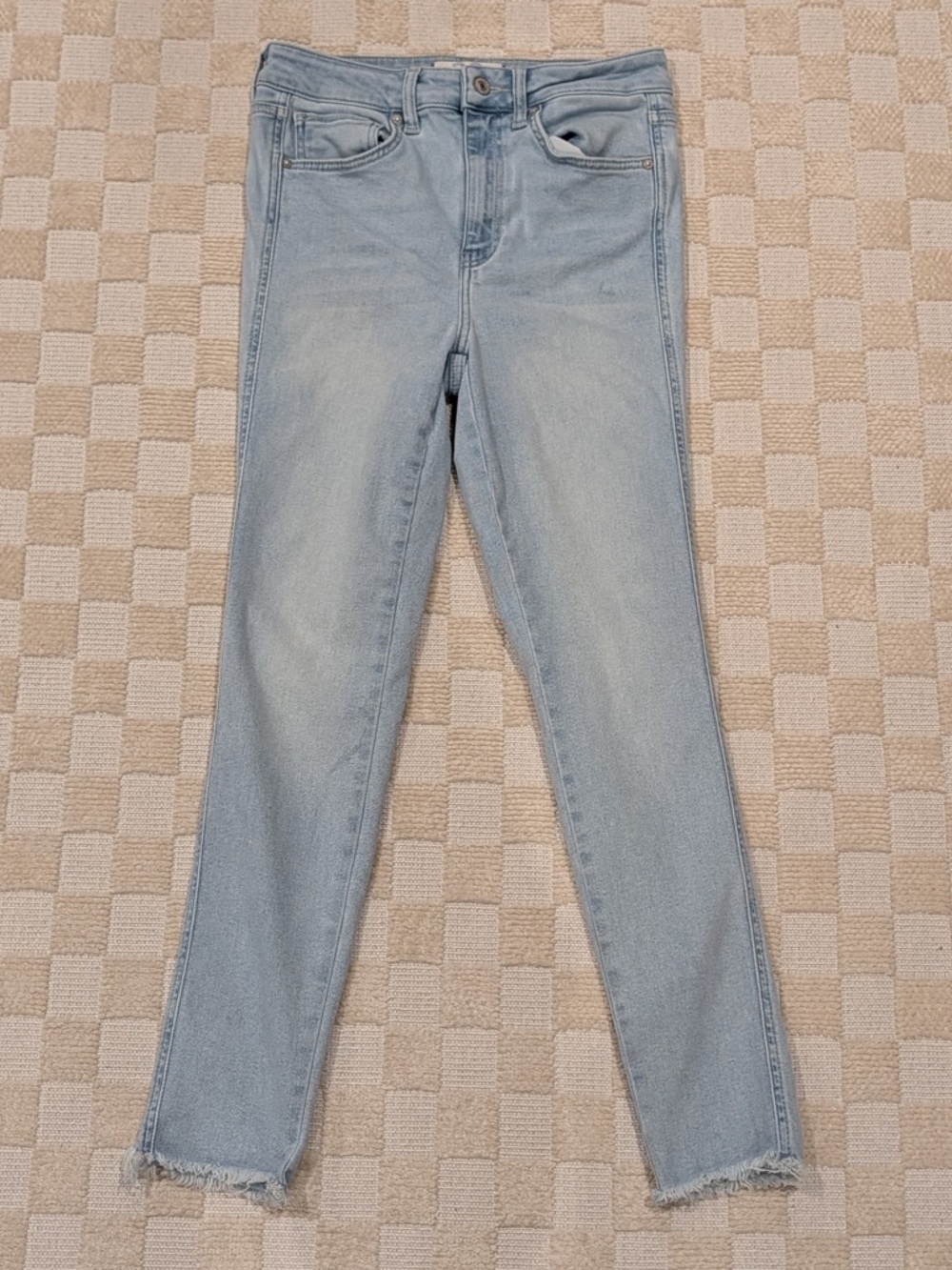 We The Free Women’s Raw Hem Light Wash Skinny Jeans Size 28
